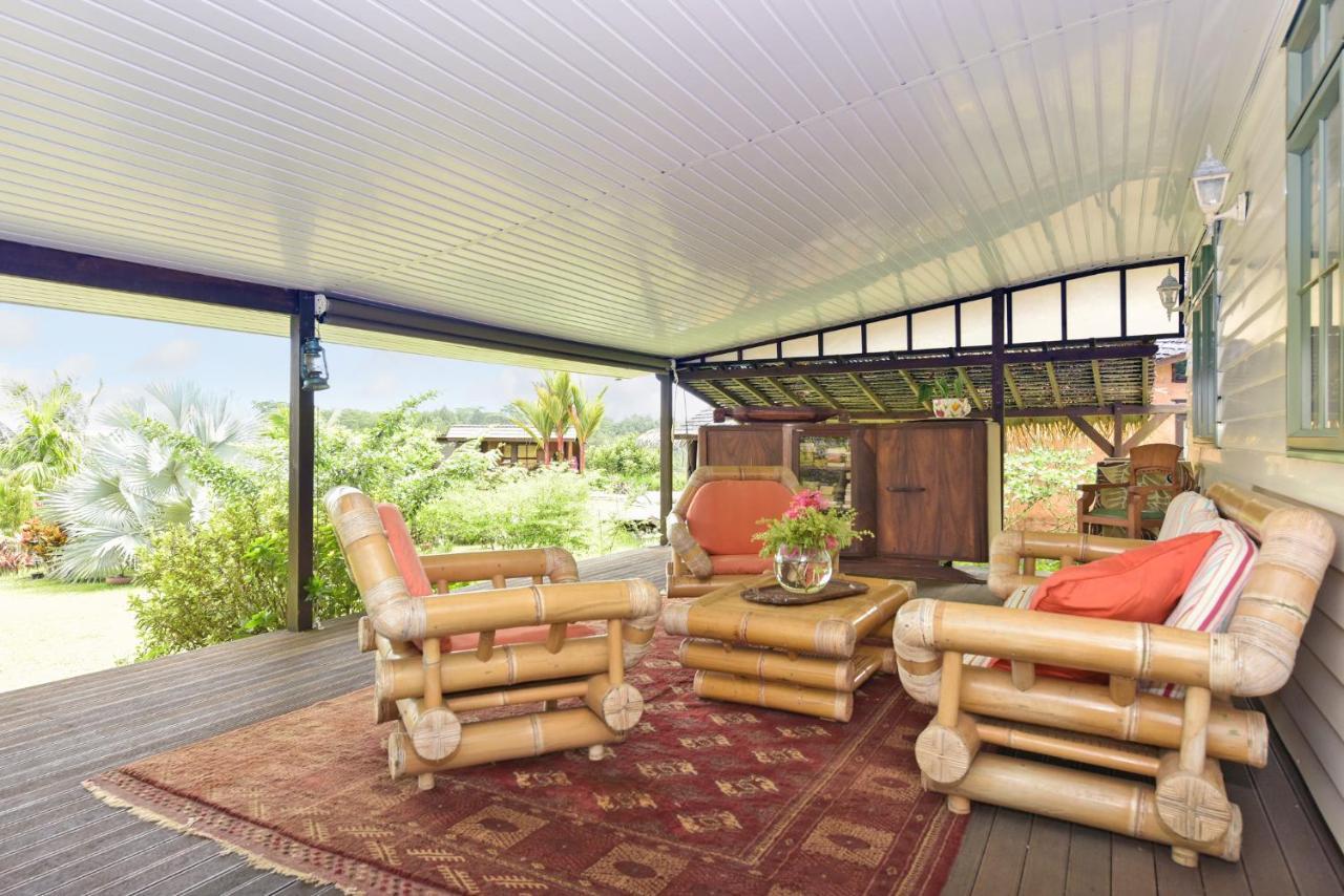 Omati Lodge Taravao المظهر الخارجي الصورة